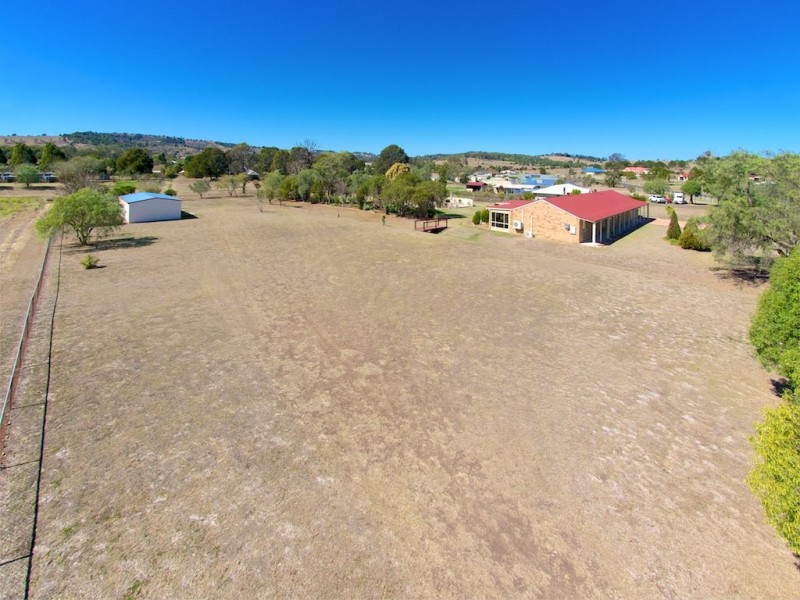 11 Rose Ave, Minden QLD 4311
