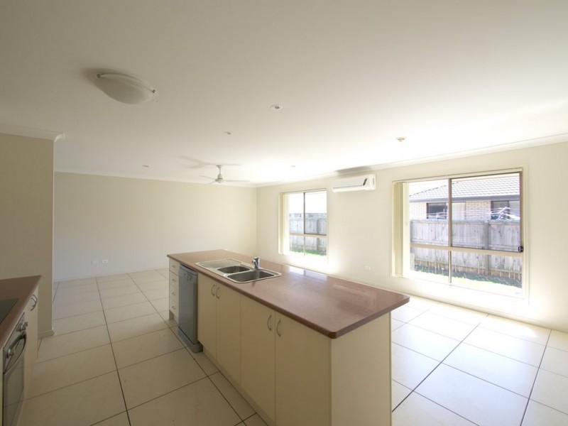 24 Haslingden Park Dr, Lowood QLD 4311