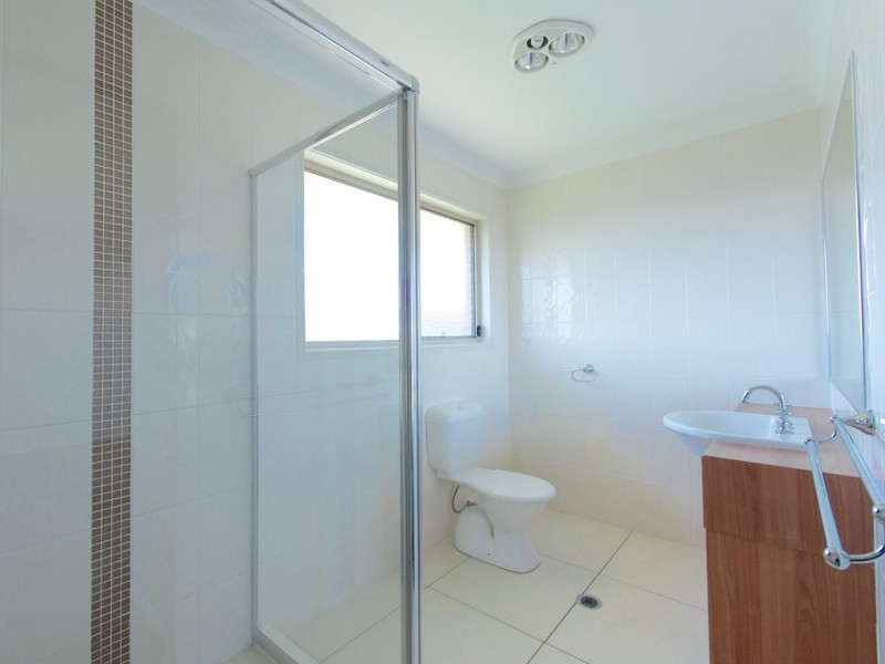 24 Haslingden Park Dr, Lowood QLD 4311