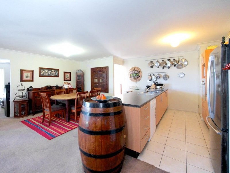 5 Banksia Crt, Lowood QLD 4311