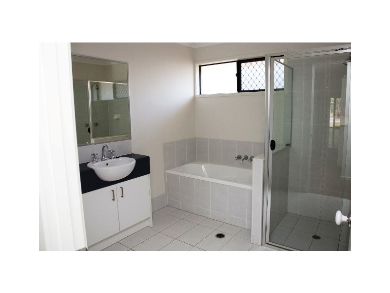 38 Honeywood Dr, Fernvale QLD 4306
