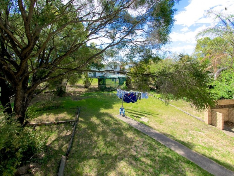 12 Mary Street, Flinders View QLD 4305