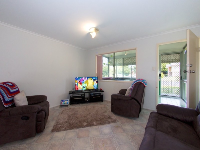 12 Mary Street, Flinders View QLD 4305