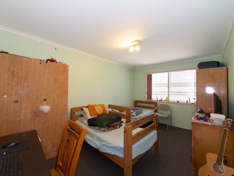 12 Mary Street, Flinders View QLD 4305