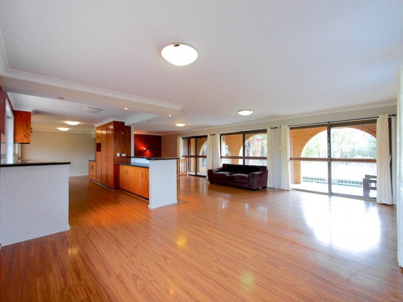 31 Fairfield Rd, Lowood QLD 4311