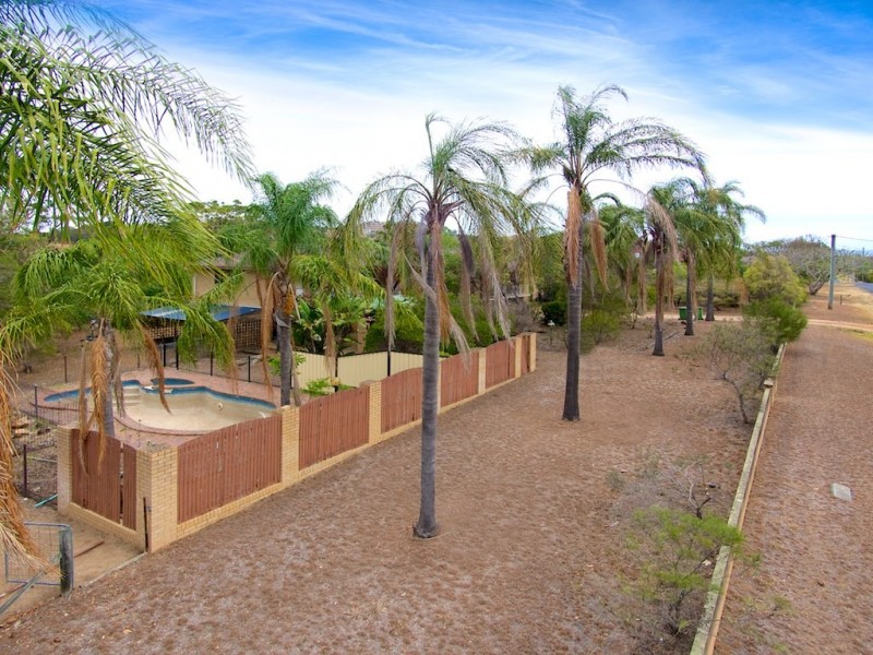 31 Fairfield Rd, Lowood QLD 4311