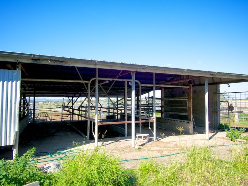2406 Warrego Highway, Haigslea QLD 4306