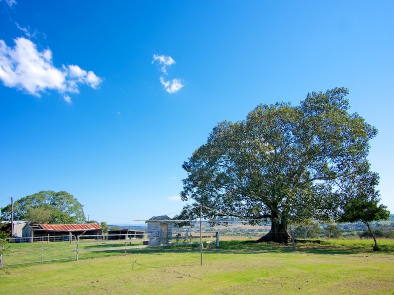 2406 Warrego Highway, Haigslea QLD 4306