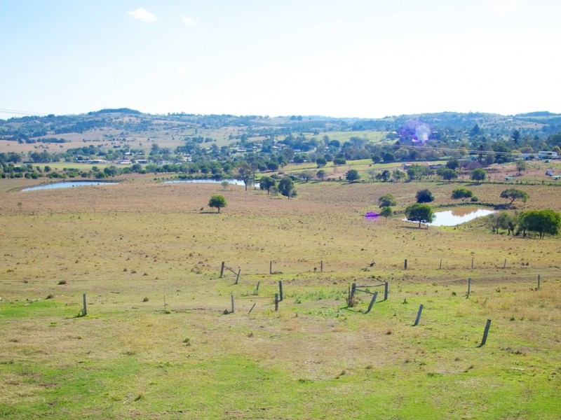 2406 Warrego Highway, Haigslea QLD 4306