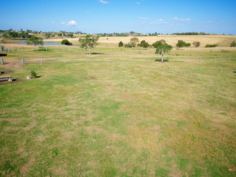 2406 Warrego Highway, Haigslea QLD 4306