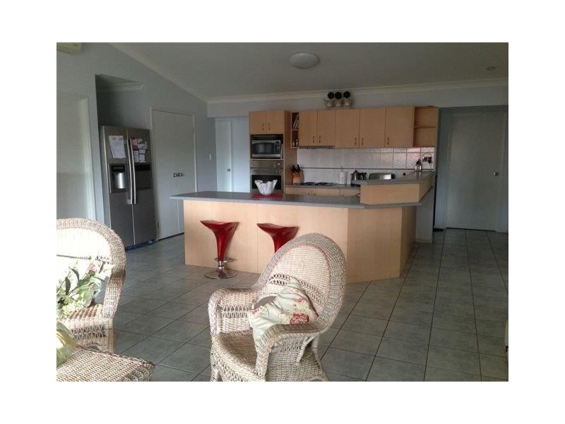 3 Fryer Close, Bellbowrie QLD 4070