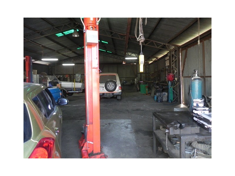 54 Railway St, Lowood QLD 4311