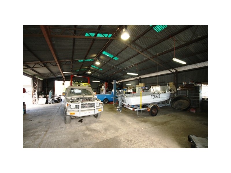 54 Railway St, Lowood QLD 4311