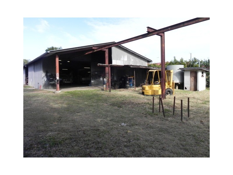 54 Railway St, Lowood QLD 4311