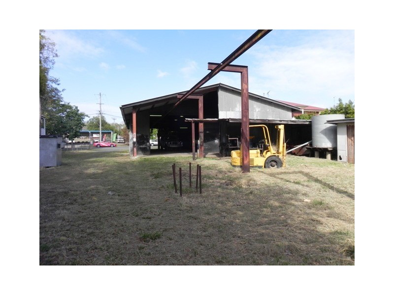 54 Railway St, Lowood QLD 4311