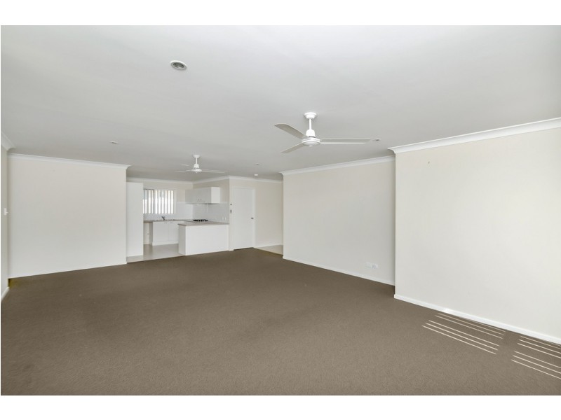 38 Tawney Street, Lowood QLD 4311