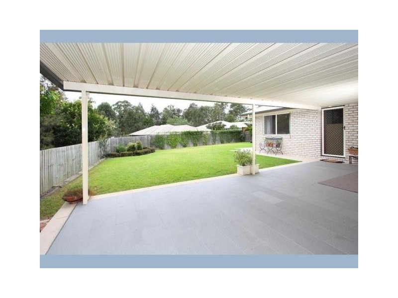 12 Salubris Place, Moggill QLD 4070