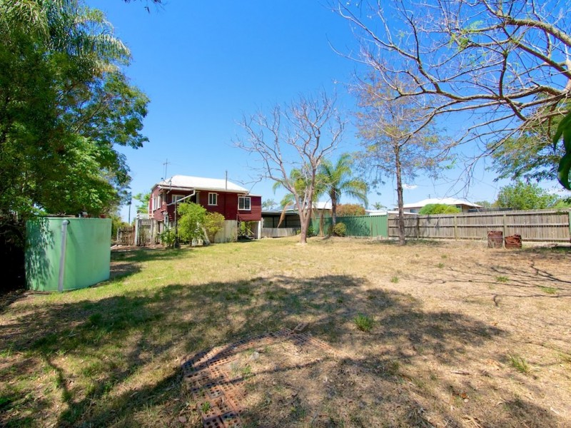 19 James St, Lowood QLD 4311