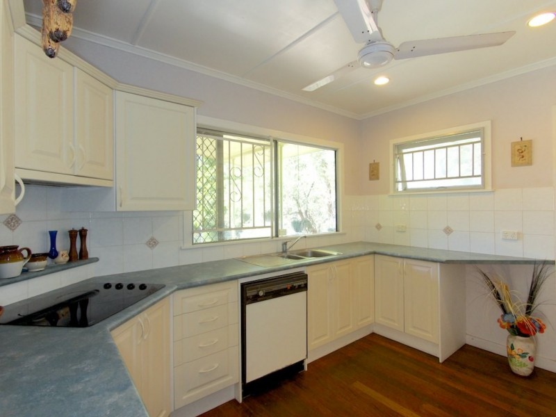 39 Charmaine Street, Moorooka QLD 4105