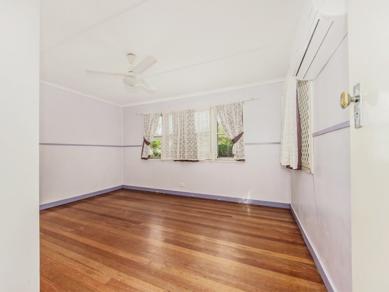 12 Baillieston Street, Leichhardt QLD 4305