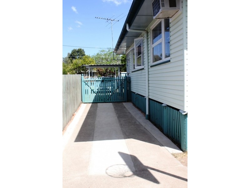 12 Baillieston Street, Leichhardt QLD 4305