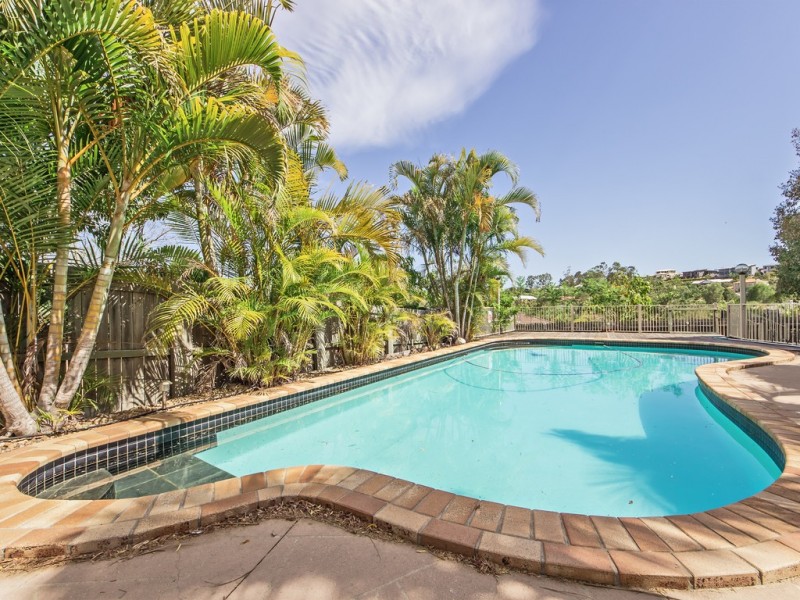 24 Makepeace Pl, Bellbowrie QLD 4070