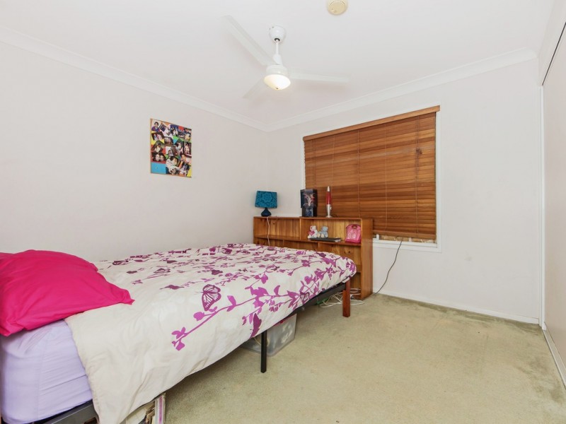 24 Makepeace Pl, Bellbowrie QLD 4070