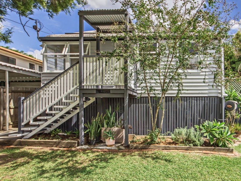 76 Bergin Street, North Booval QLD 4304