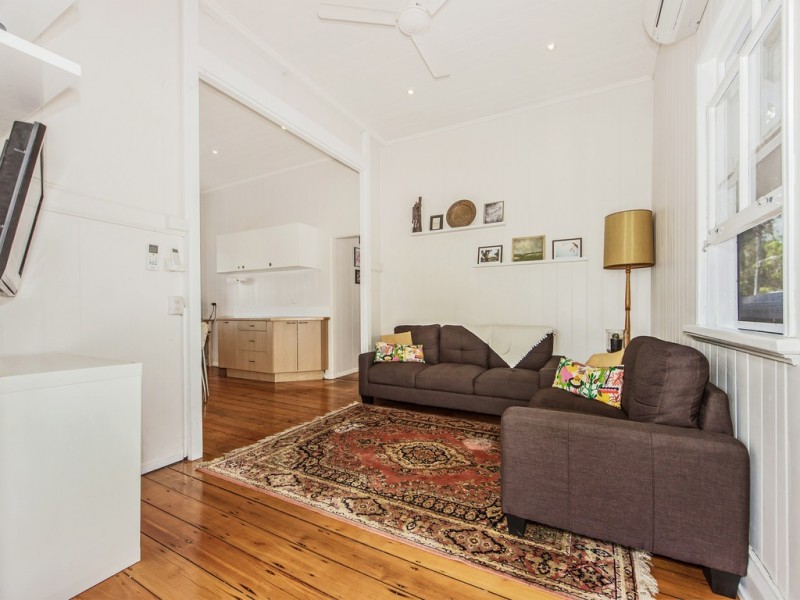 76 Bergin Street, North Booval QLD 4304