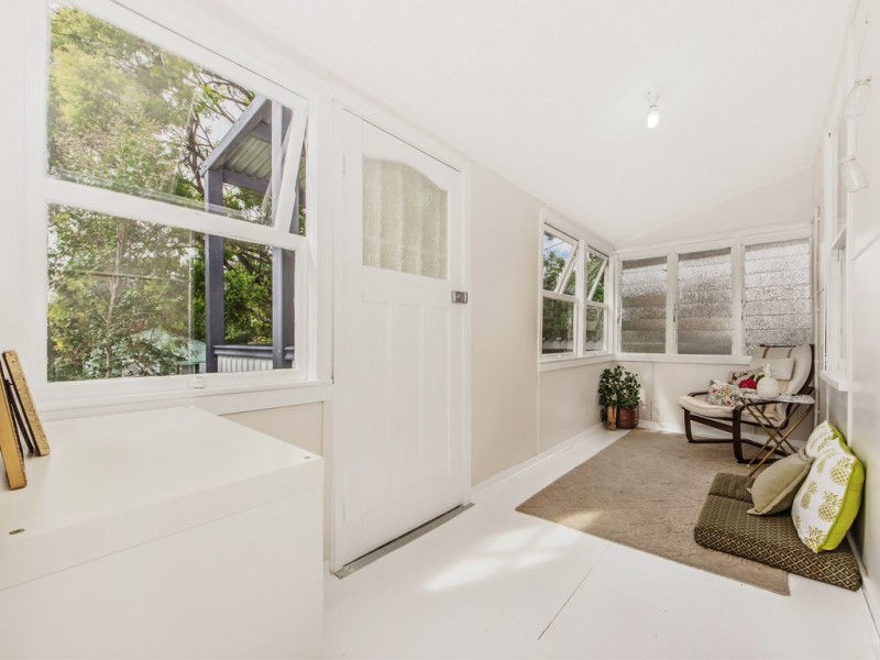 76 Bergin Street, North Booval QLD 4304