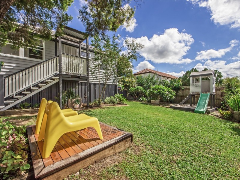 76 Bergin Street, North Booval QLD 4304