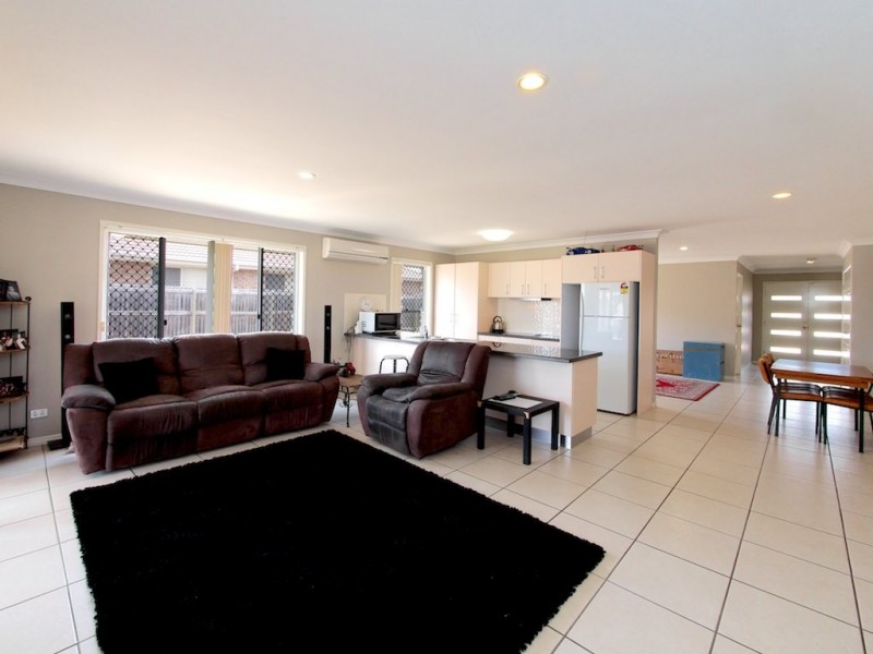 9 Angela Place, Yamanto QLD 4305
