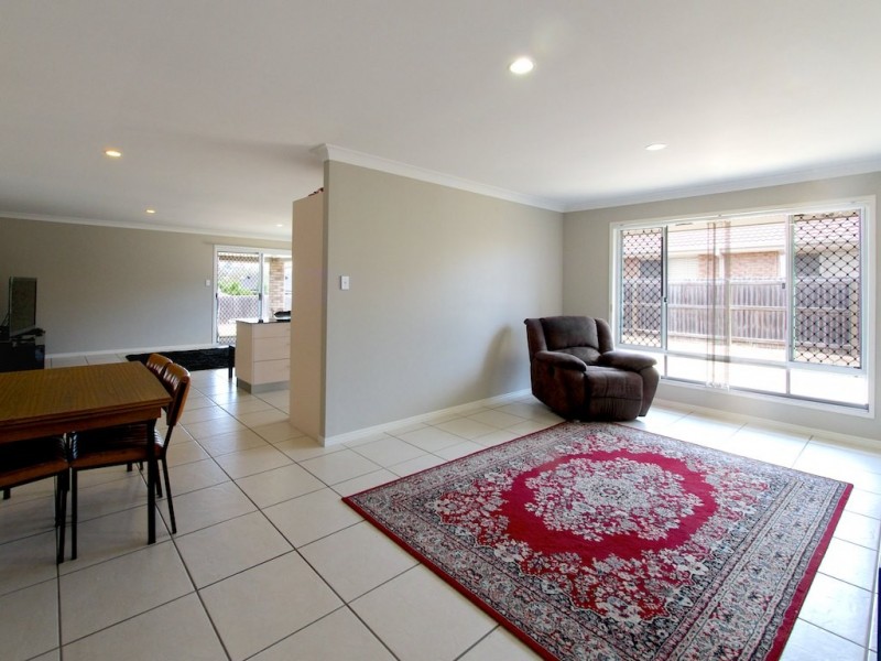 9 Angela Place, Yamanto QLD 4305