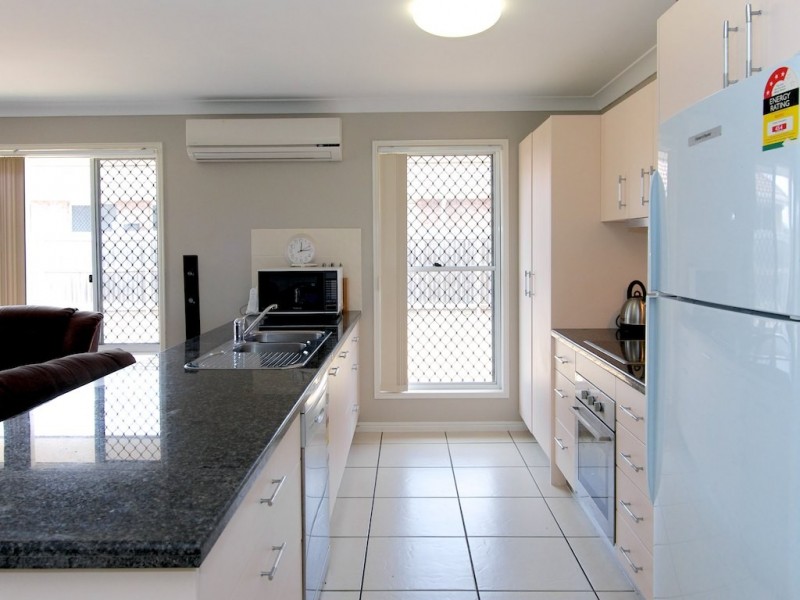 9 Angela Place, Yamanto QLD 4305