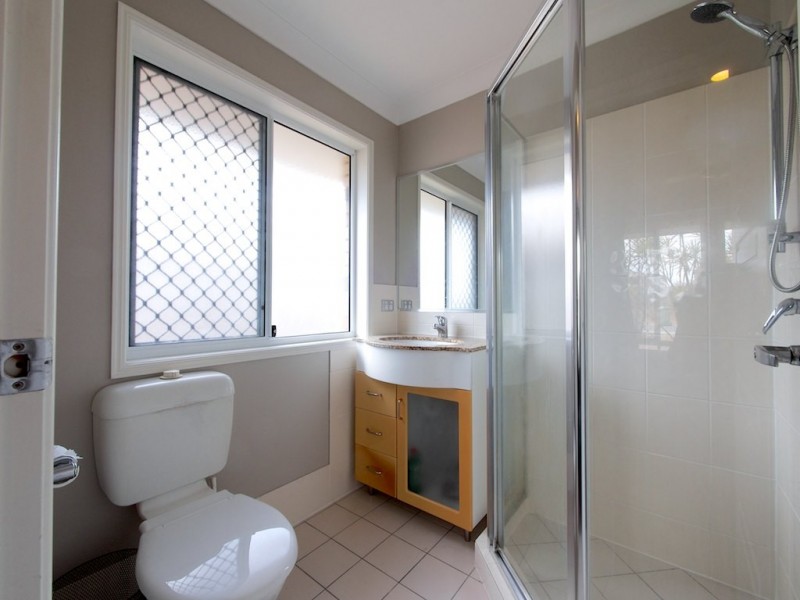 9 Angela Place, Yamanto QLD 4305