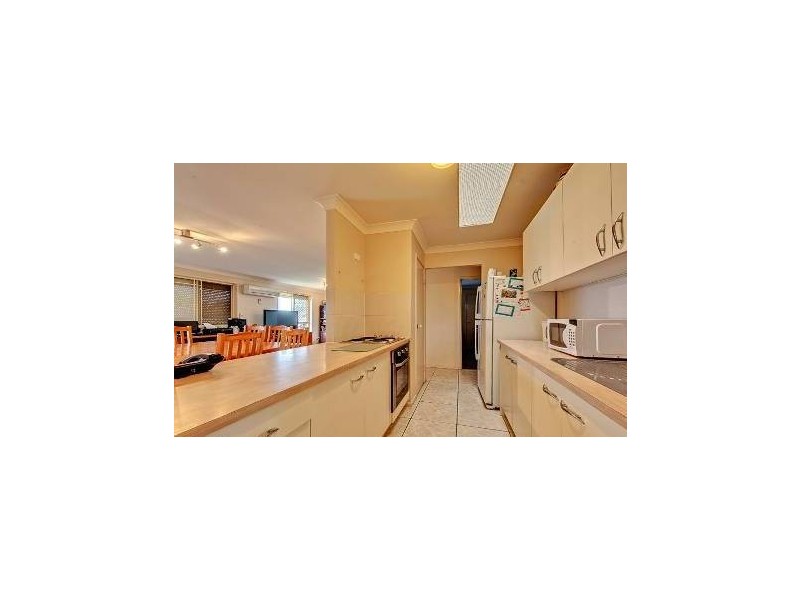 9 Killarney Crt, Redbank Plains QLD 4301