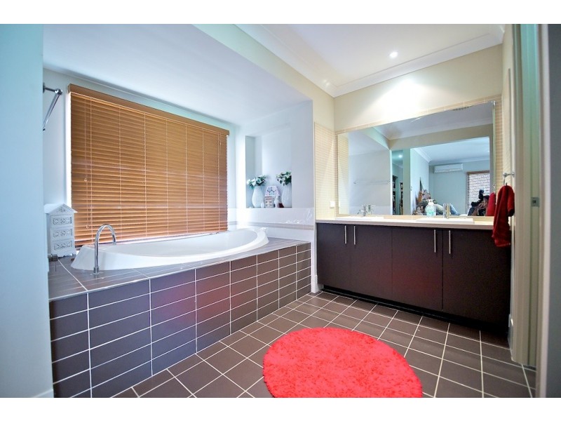 106 Lowood Minden Road, Lowood QLD 4311