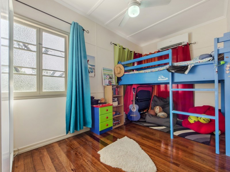 24 Currey Street, Brassall QLD 4305