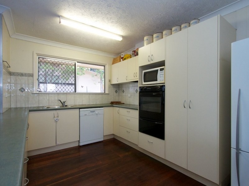 24 Kuring-Gai Ave, Tarragindi QLD 4121