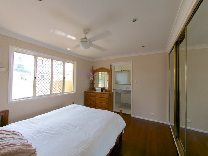 24 Kuring-Gai Ave, Tarragindi QLD 4121