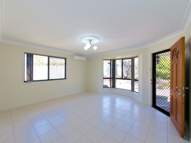2/13 Iroquois Court, Brassall QLD 4305