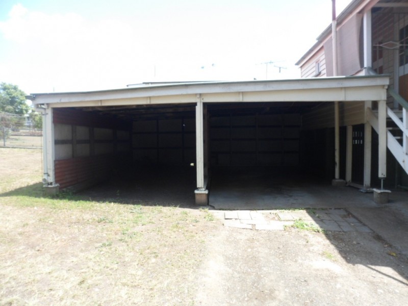 167 Brisbane Rd, Booval QLD 4304