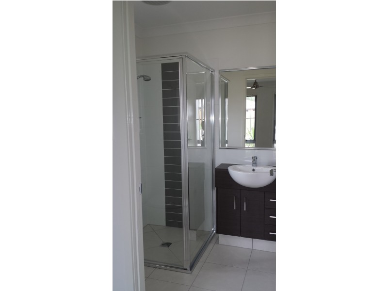 4 Freya Street, Brassall QLD 4305