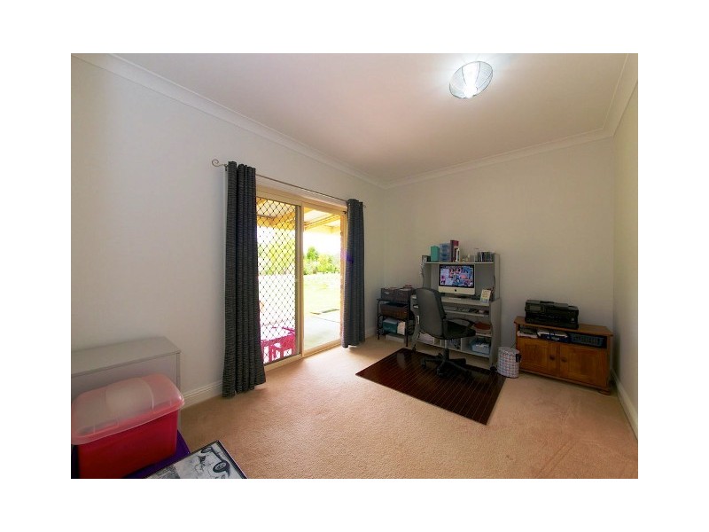 88 Poole Rd, Fernvale QLD 4306