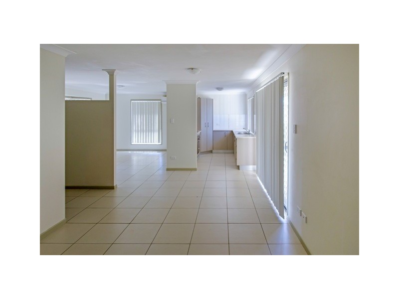 25 Ramsey Court, Lowood QLD 4311