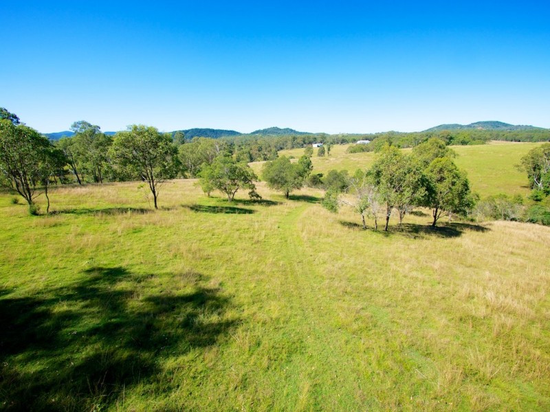 80 Hills Road, Borallon QLD 4306