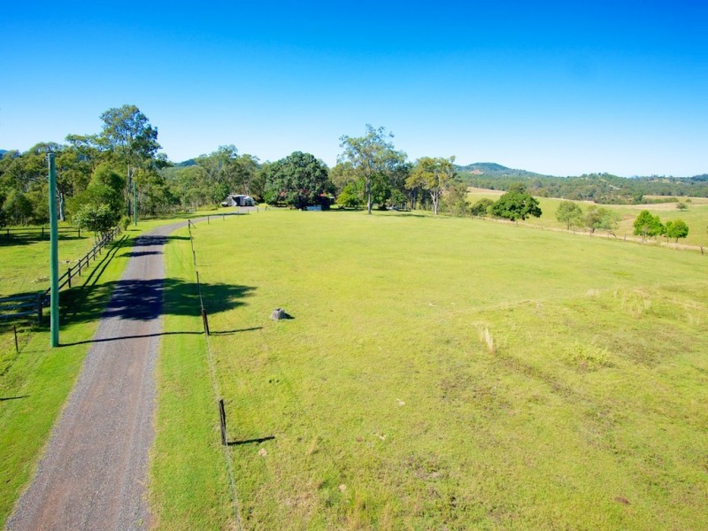 80 Hills Road, Borallon QLD 4306