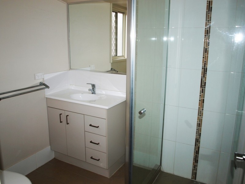 63 Rasmussen Cr, Redbank Plains QLD 4301