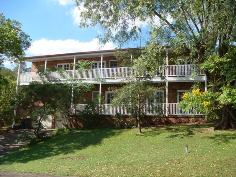 1 Jamner Street, Chapel Hill QLD 4069