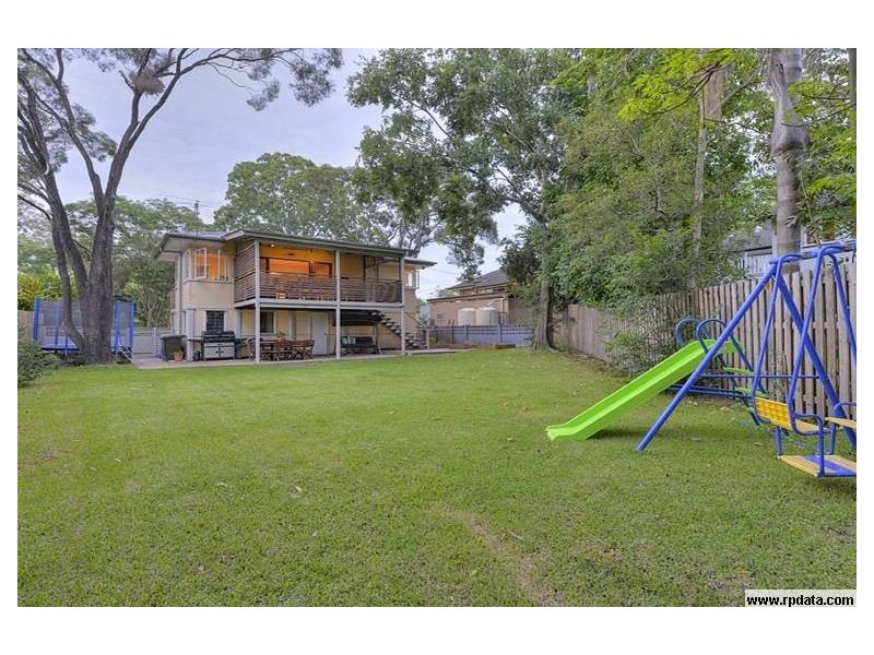 23 Johnstone Street, Sherwood QLD 4075